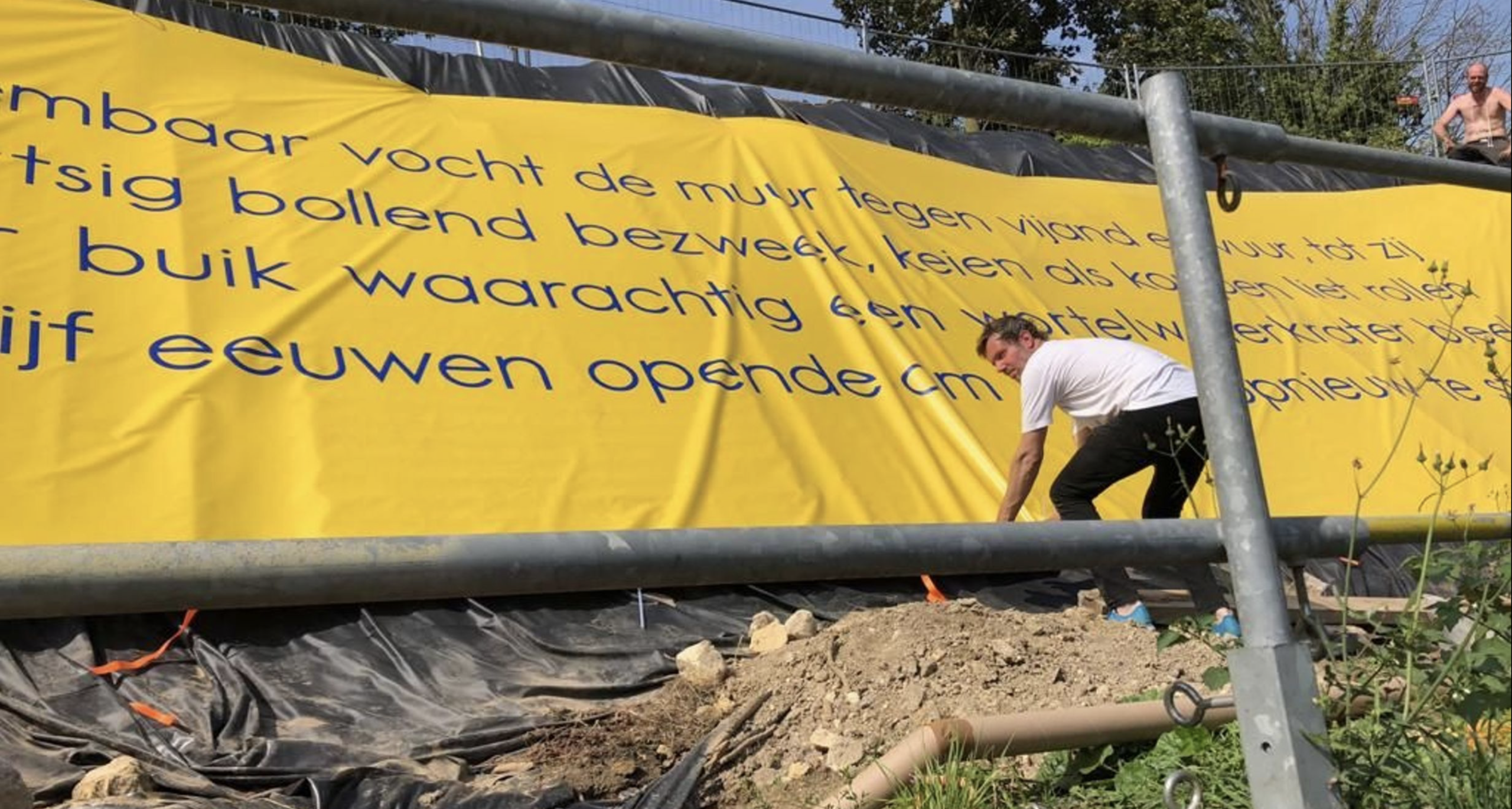gat in stadsmuur